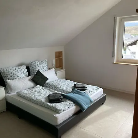 Apartment Vacation Home Vers Nice Home